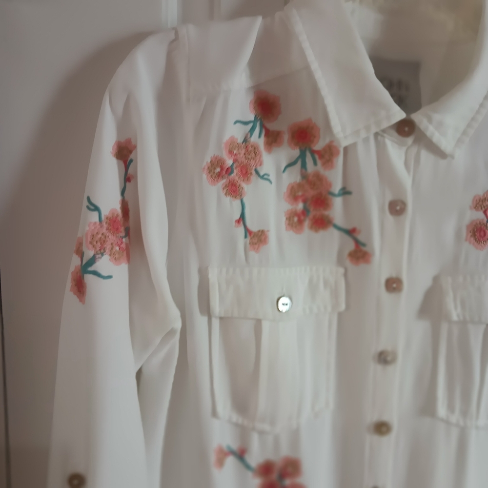 John Mark Button Front Raw Bottom Hem Pocket Fron… - image 3